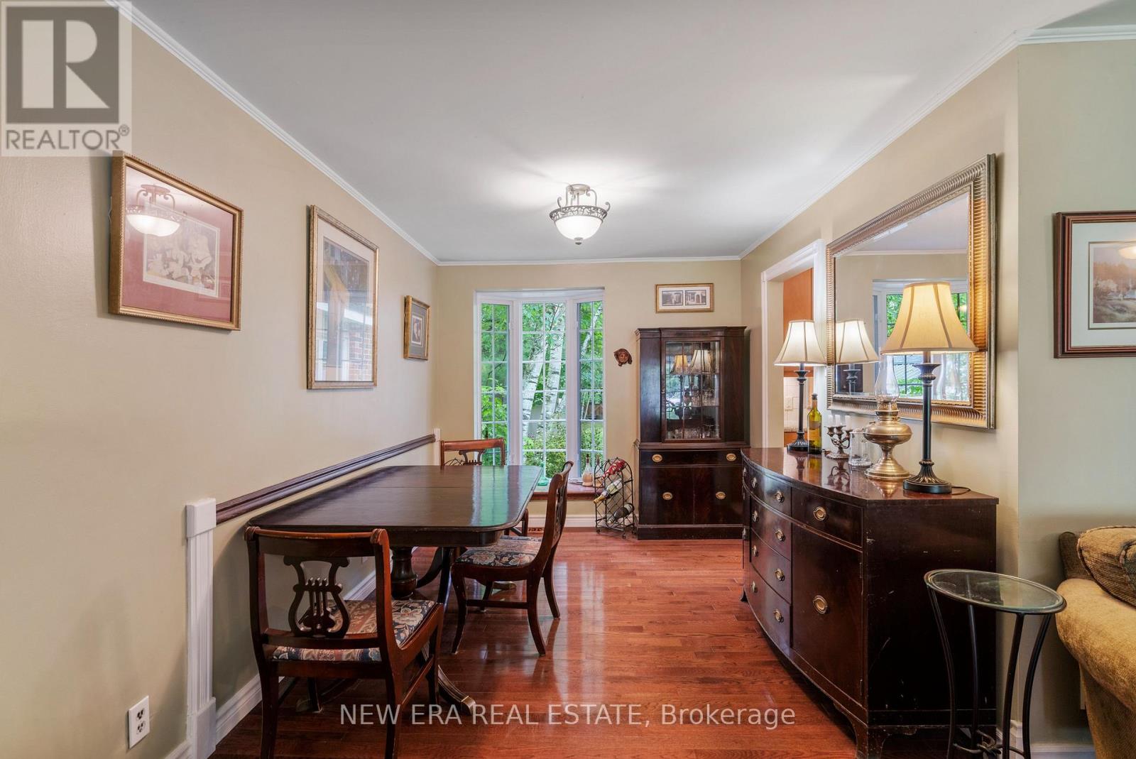 49 Credit Road, Caledon, Ontario  L7C 3J3 - Photo 8 - W12929324