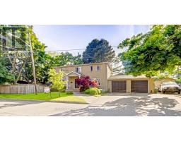 47 HARLOW CRESCENT, Toronto, Ontario