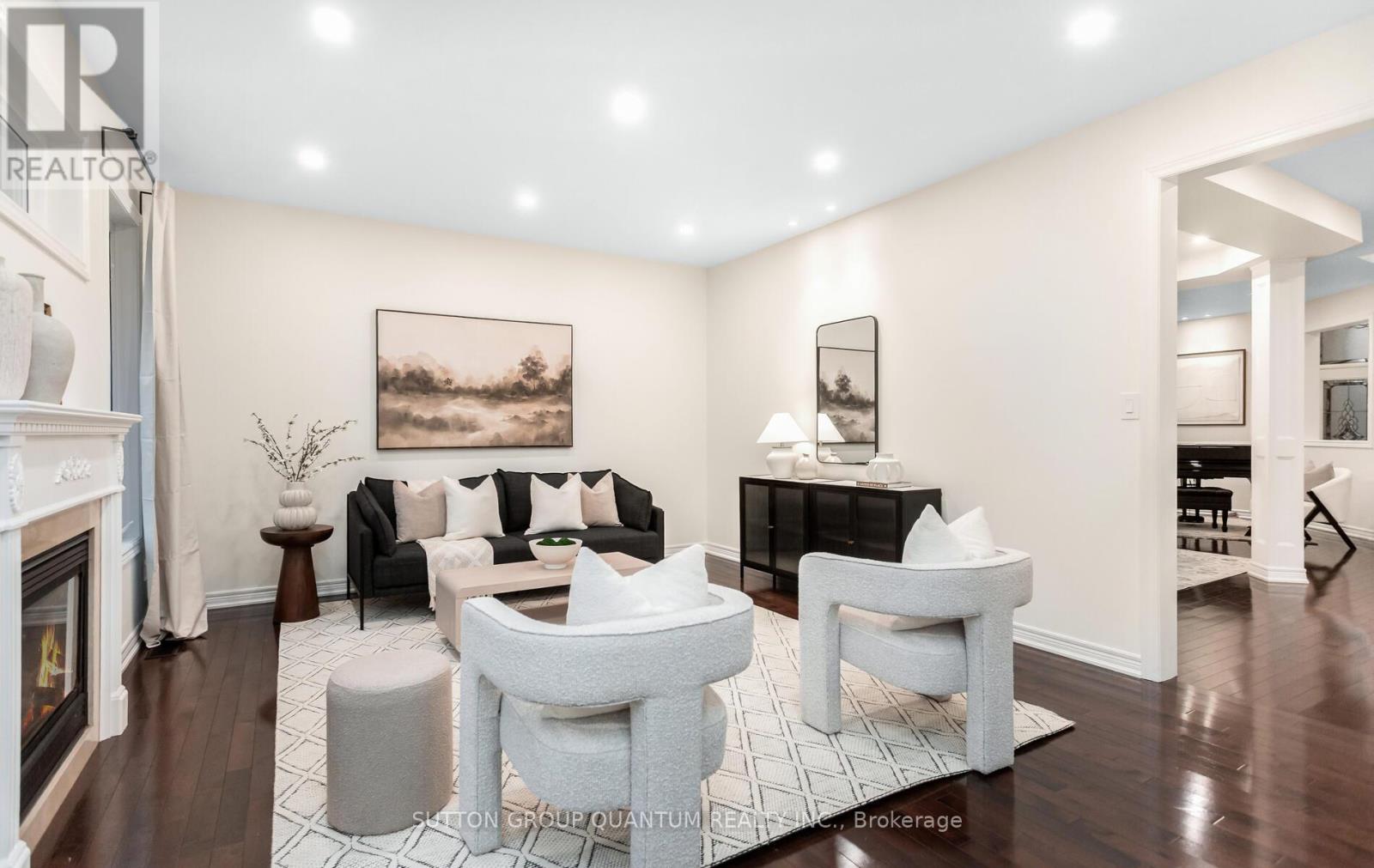 2351 Gladacres Lane, Oakville, Ontario  L6M 0G4 - Photo 14 - W12929330