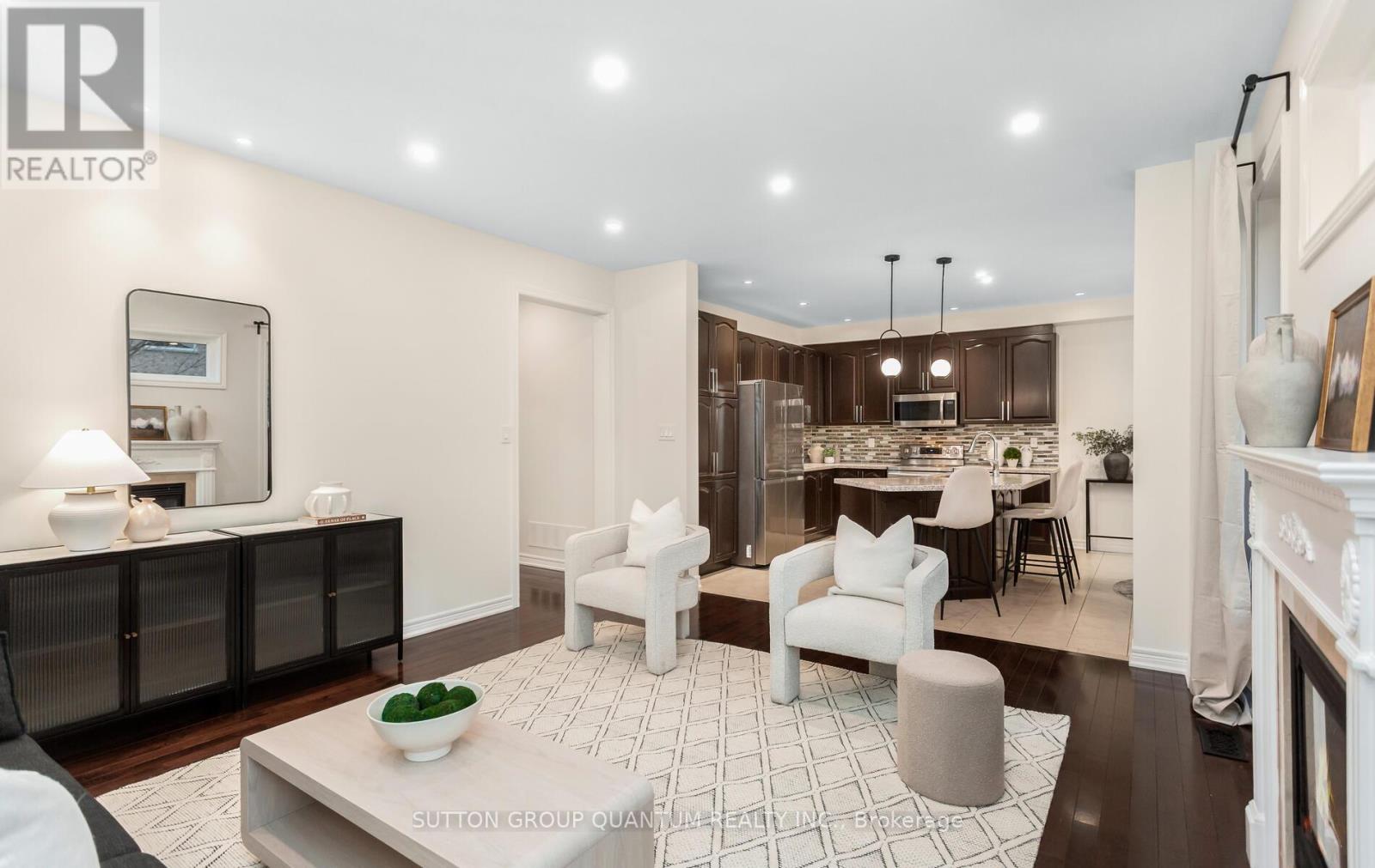 2351 Gladacres Lane, Oakville, Ontario  L6M 0G4 - Photo 15 - W12929330