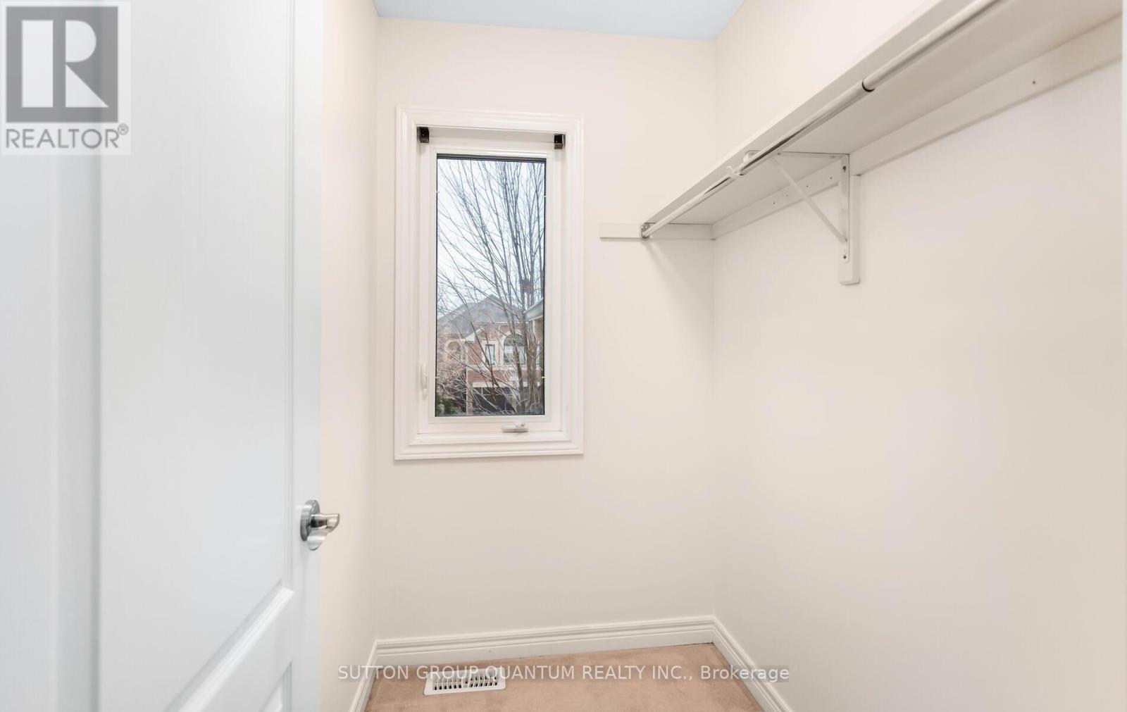 2351 Gladacres Lane, Oakville, Ontario  L6M 0G4 - Photo 42 - W12929330