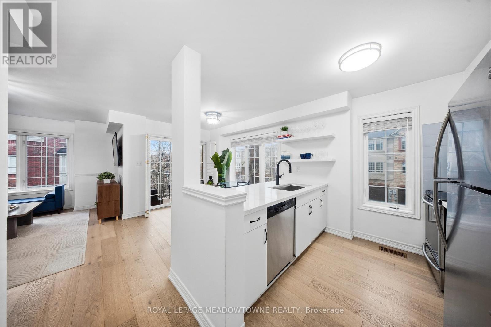 624 Maude Common, Burlington, Ontario  L7L 0C7 - Photo 20 - W12929402