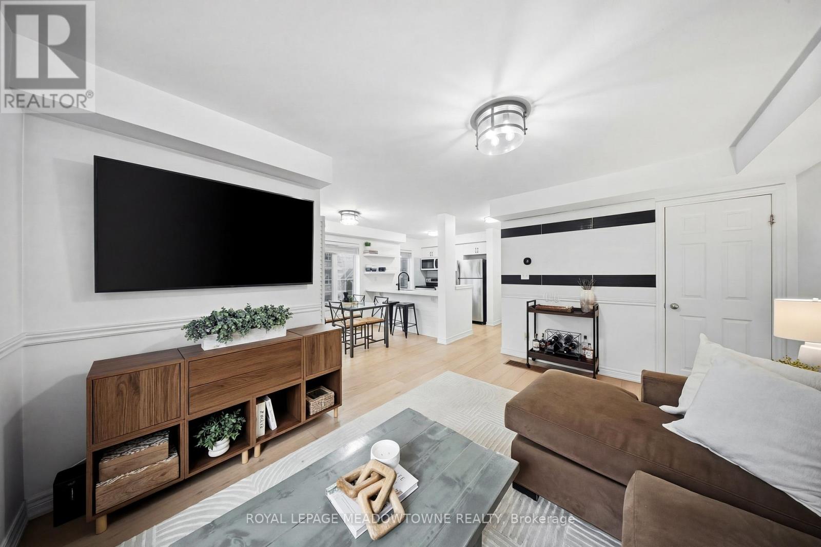 624 Maude Common, Burlington, Ontario  L7L 0C7 - Photo 23 - W12929402