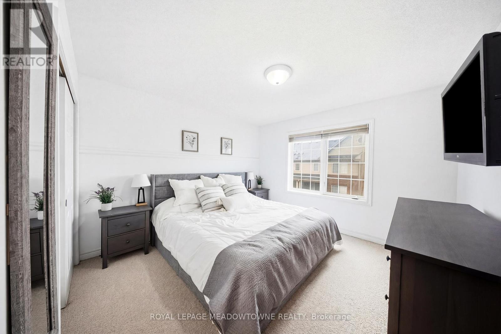 624 Maude Common, Burlington, Ontario  L7L 0C7 - Photo 33 - W12929402