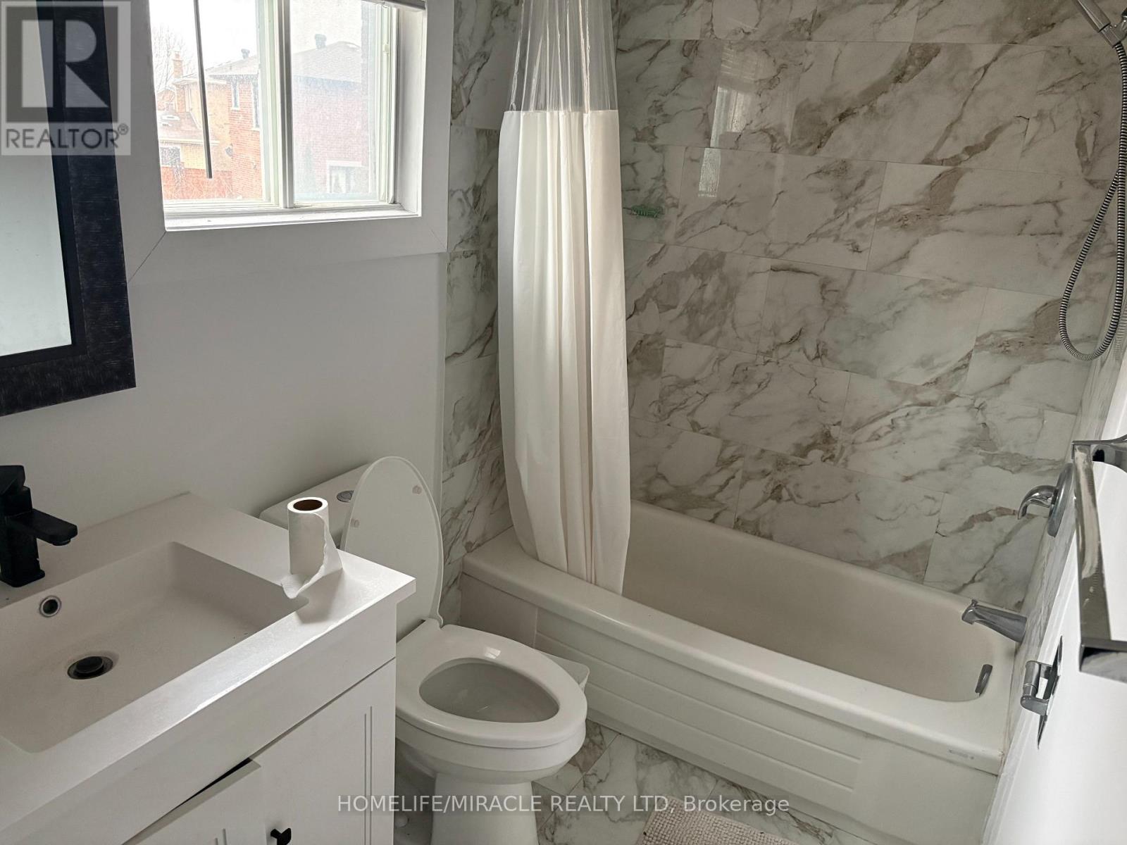 21 Ecclestone Drive, Brampton, Ontario  L6X 3N7 - Photo 11 - W12929406