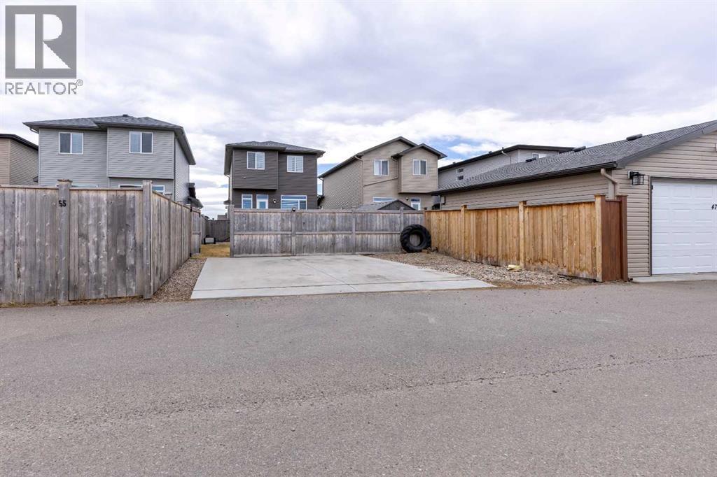 51 Greywolf Road N, Lethbridge, Alberta  T1H 7E8 - Photo 31 - A2295178