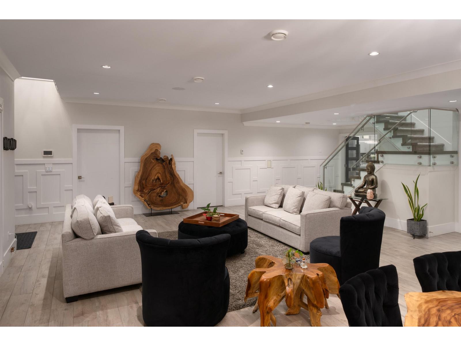 17985 56a Avenue, Surrey, British Columbia  V3S 5H4 - Photo 10 - R3097814