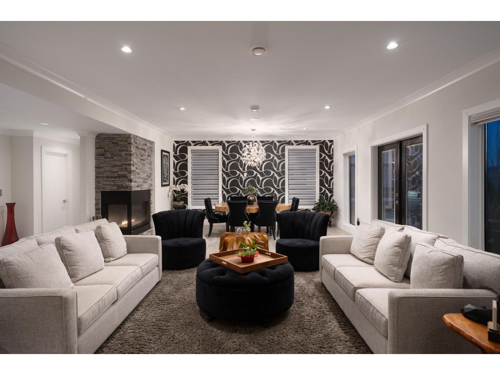 17985 56a Avenue, Surrey, British Columbia  V3S 5H4 - Photo 8 - R3097814