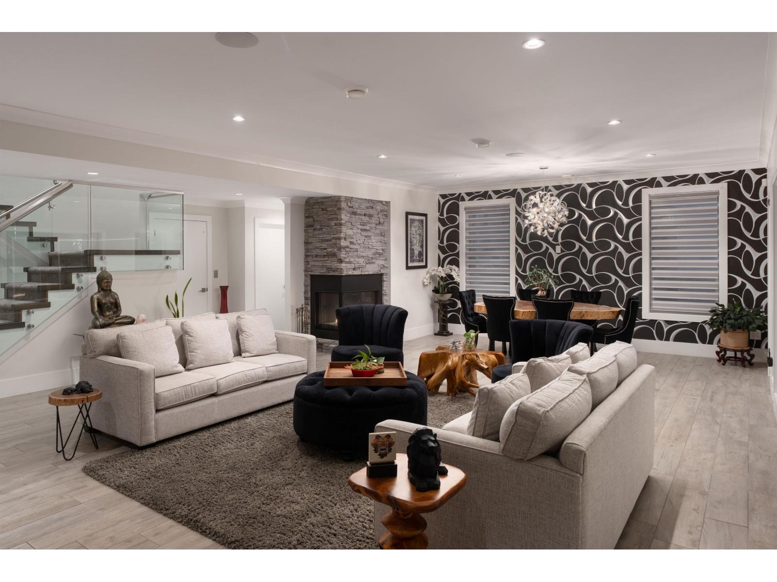 17985 56a Avenue, Surrey, British Columbia  V3S 5H4 - Photo 9 - R3097814