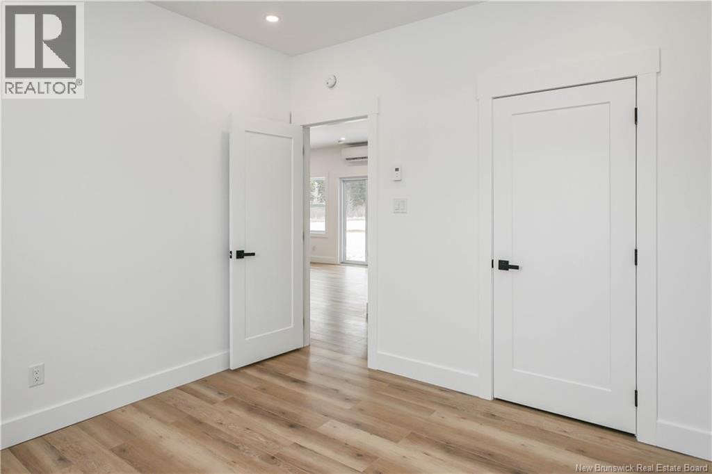63 De La Tourbe Street, Lamèque, New Brunswick  E8T 1G5 - Photo 10 - NB135988