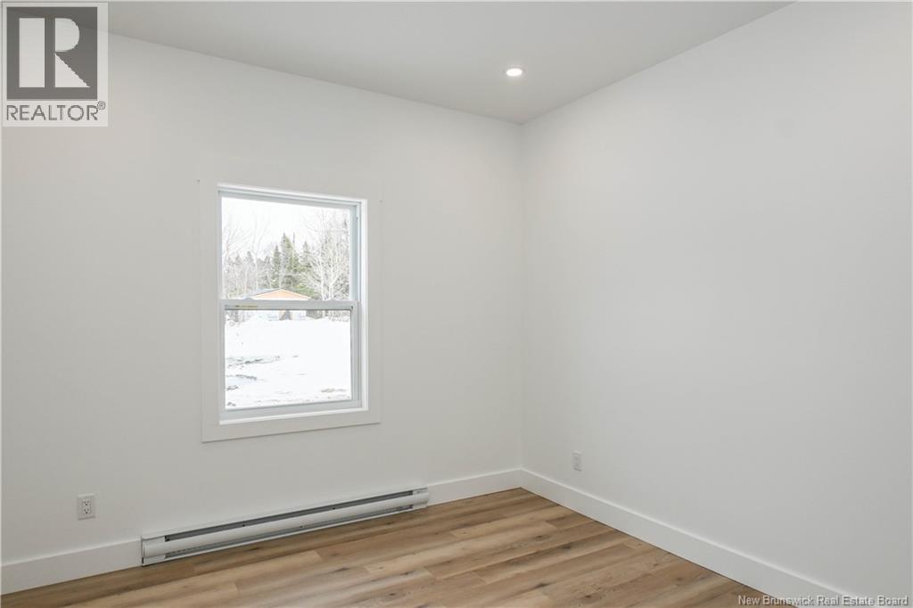 63 De La Tourbe Street, Lamèque, New Brunswick  E8T 1G5 - Photo 31 - NB135988