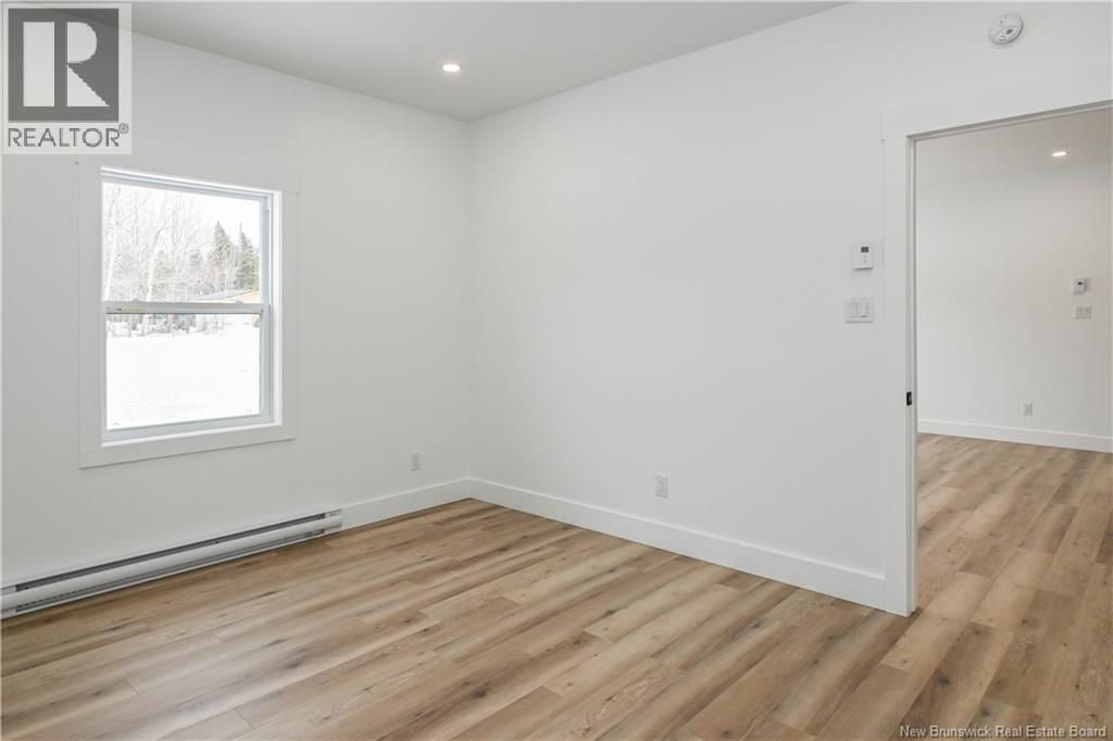63 De La Tourbe Street, Lamèque, New Brunswick  E8T 1G5 - Photo 24 - NB135988