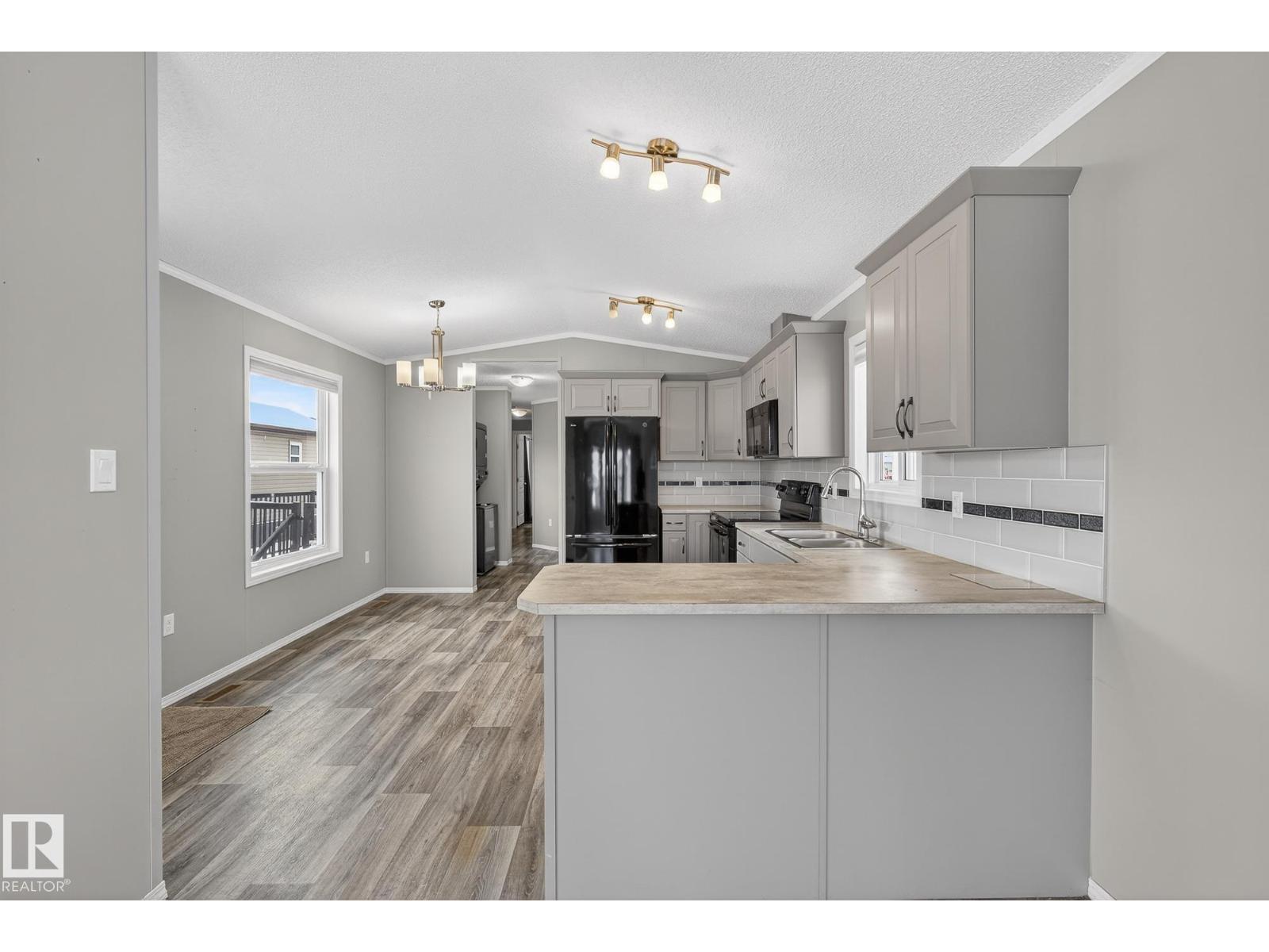 18 Aspen Av, Morinville, Alberta  T8R 2P7 - Photo 23 - E4468029