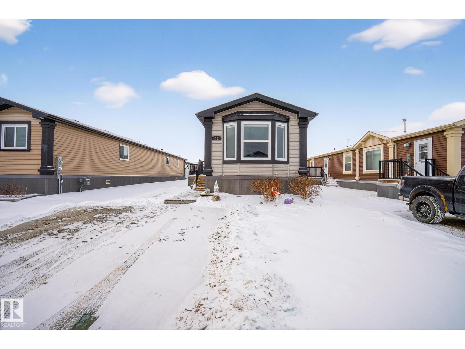 18 Aspen Av, Morinville, Alberta  T8R 2P7 - Photo 11 - E4468029