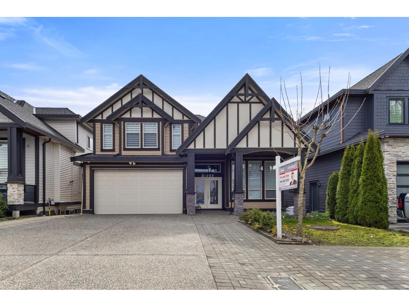 31022 Headwater Place, Abbotsford, British Columbia  V2T 0G4 - Photo 1 - R3103554
