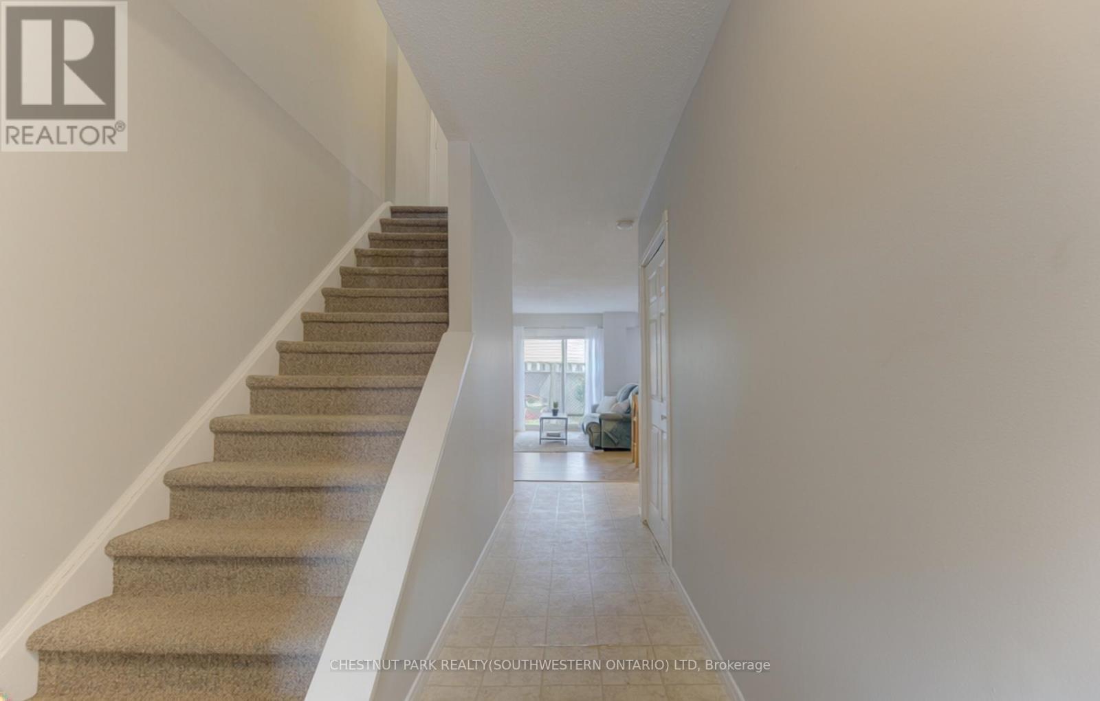 Unknown Address, ,     - Photo 6 - X12929218