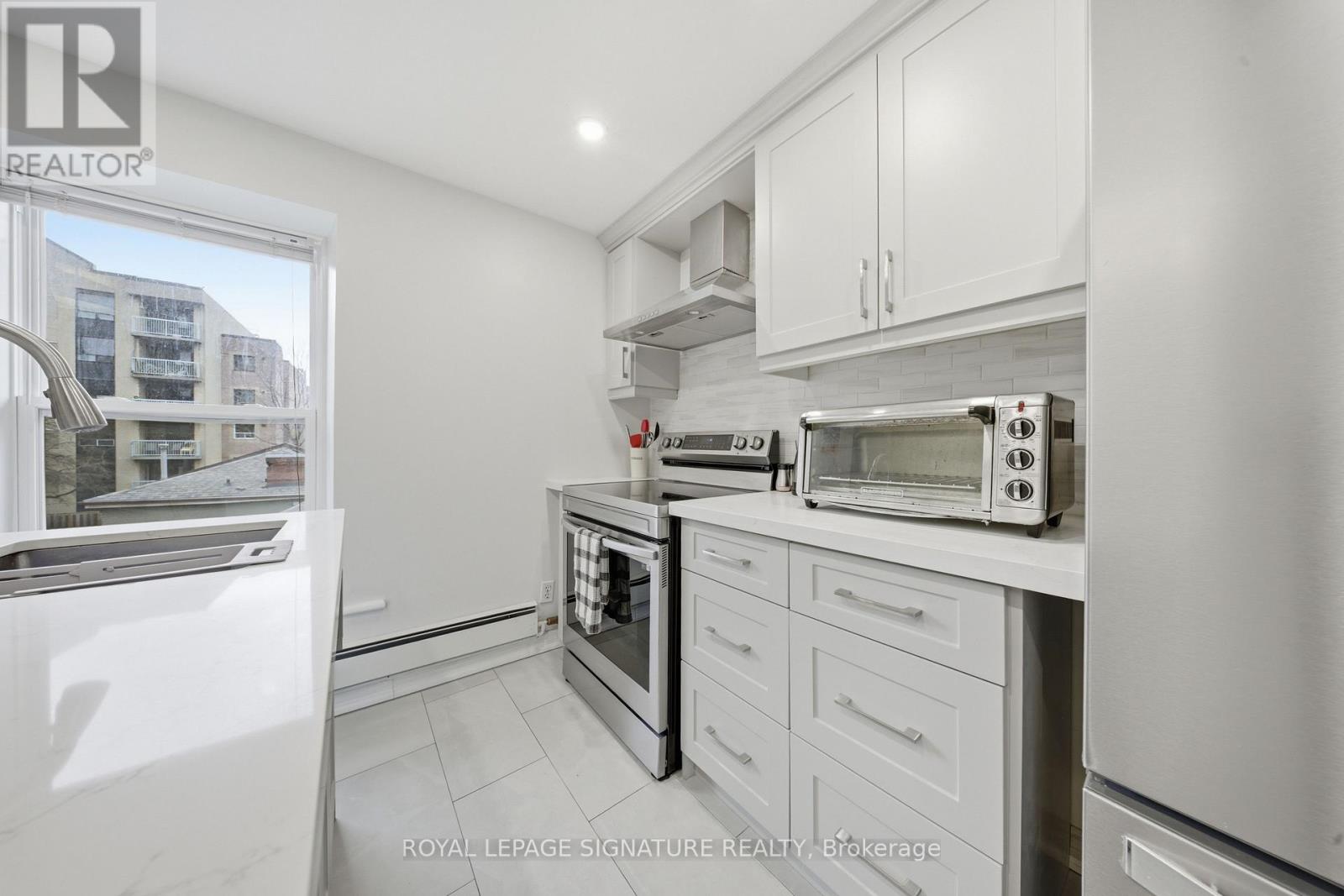 2 - 209 Hunter Street E, Hamilton, Ontario  L8N 1N1 - Photo 4 - X12929236