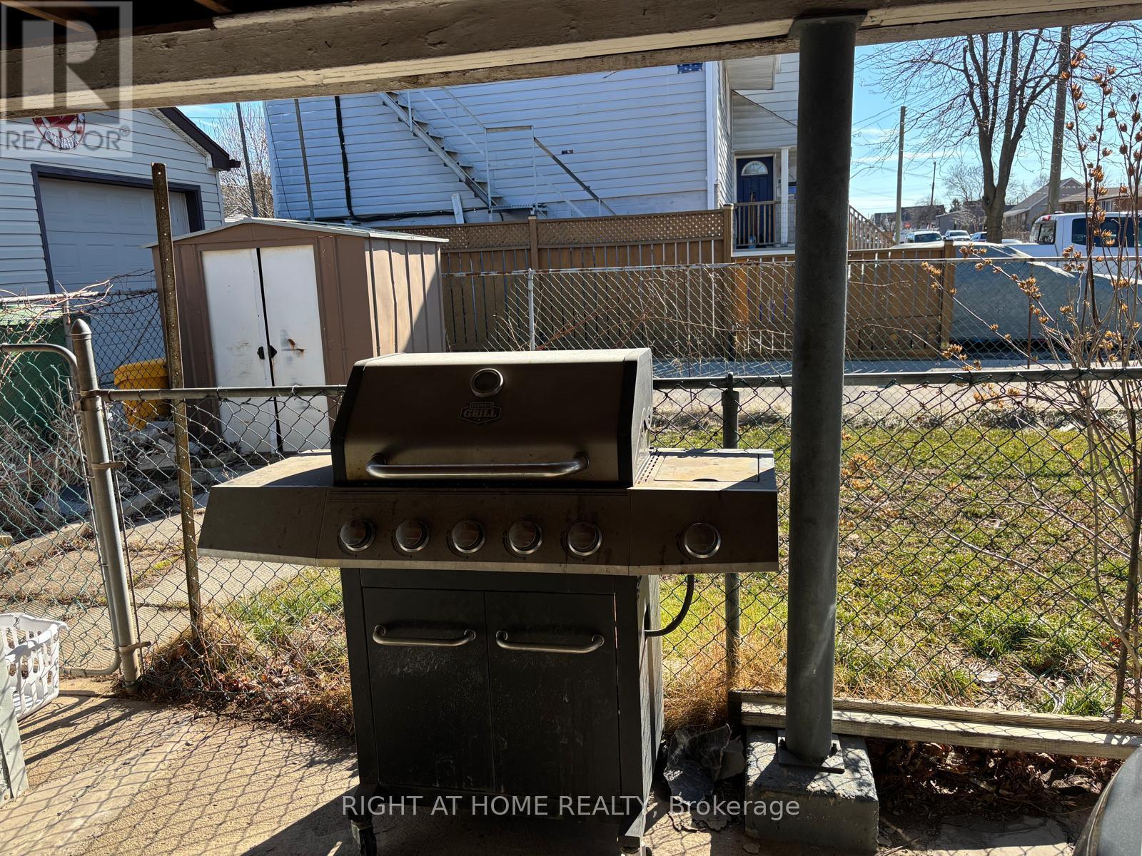 1224 Dunsmure Road, Hamilton, Ontario  L8H 1L6 - Photo 16 - X12929350