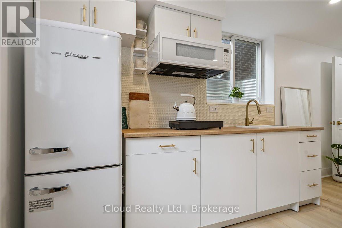 13 Southam Lane, Hamilton, Ontario  L9C 0E9 - Photo 8 - X12929360