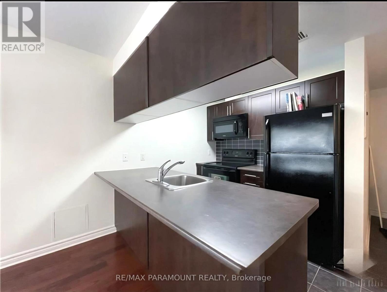 404 - 234 Rideau Street, Ottawa, Ontario  K1W 5X8 - Photo 8 - X12929364