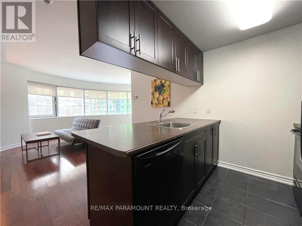 404 - 234 Rideau Street, Ottawa, Ontario  K1W 5X8 - Photo 9 - X12929364