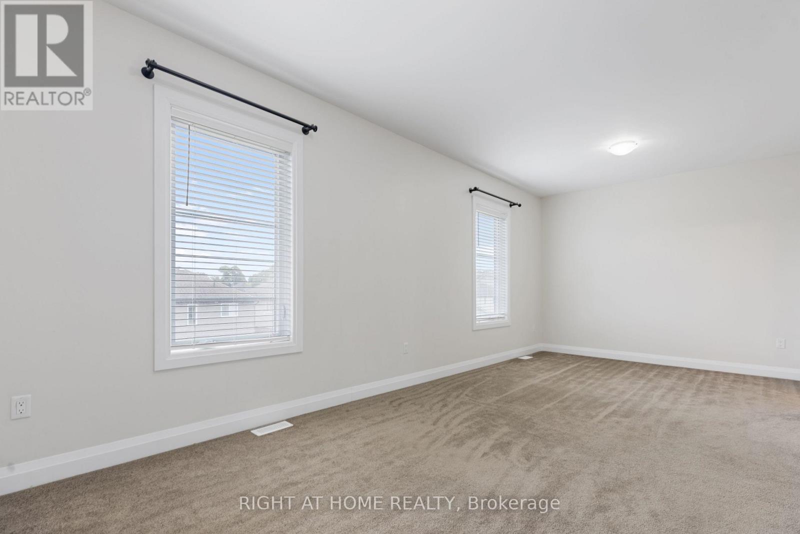 904 - 360 Quarter Town Line, Tillsonburg, Ontario  N4G 0H7 - Photo 14 - X12929374