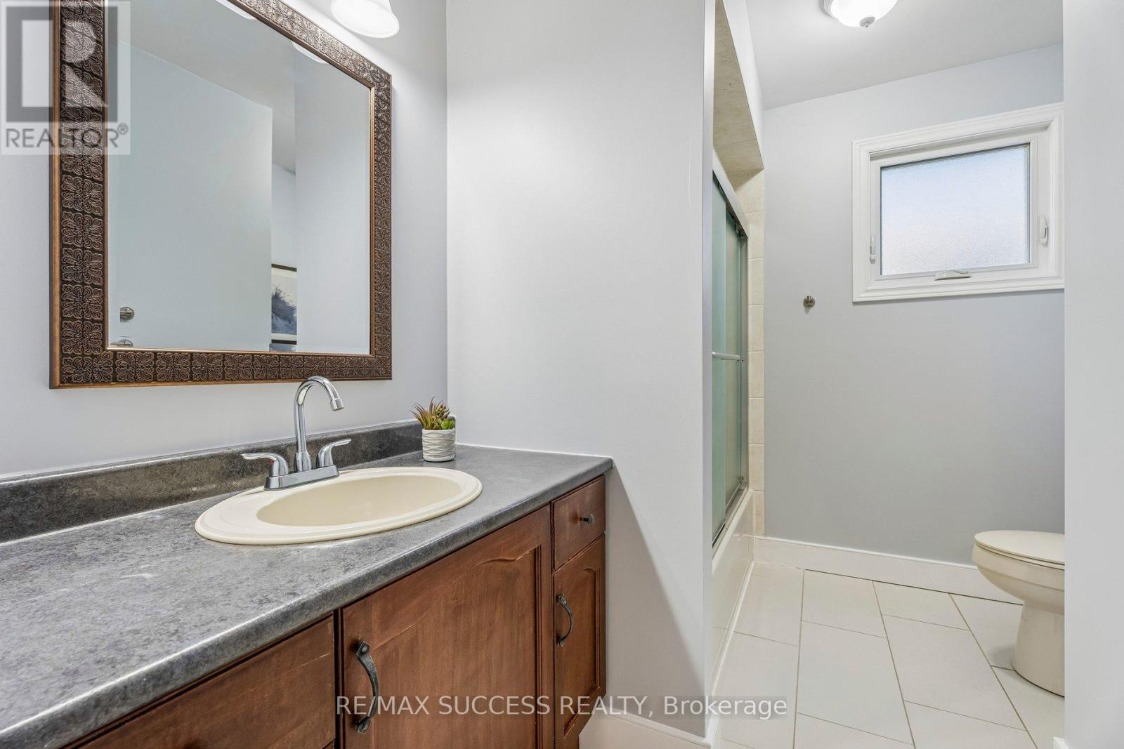 202 Braithwaite Avenue, Hamilton, Ontario  L9G 5A6 - Photo 35 - X12929376