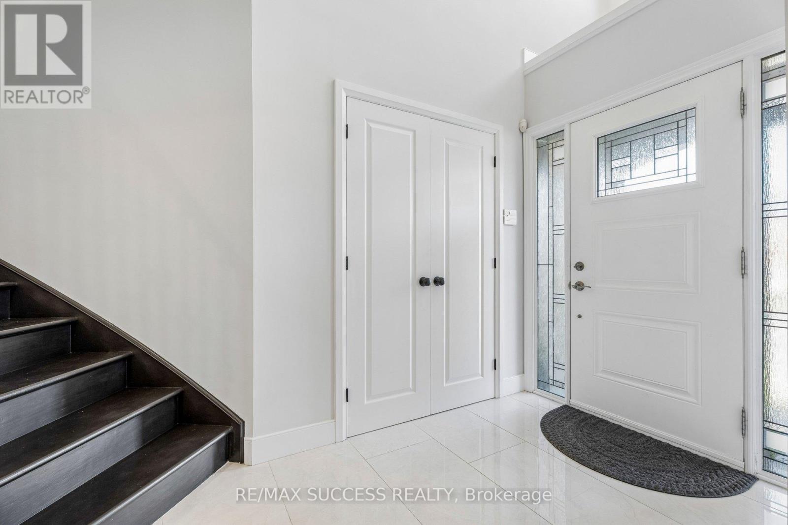 202 Braithwaite Avenue, Hamilton, Ontario  L9G 5A6 - Photo 7 - X12929376