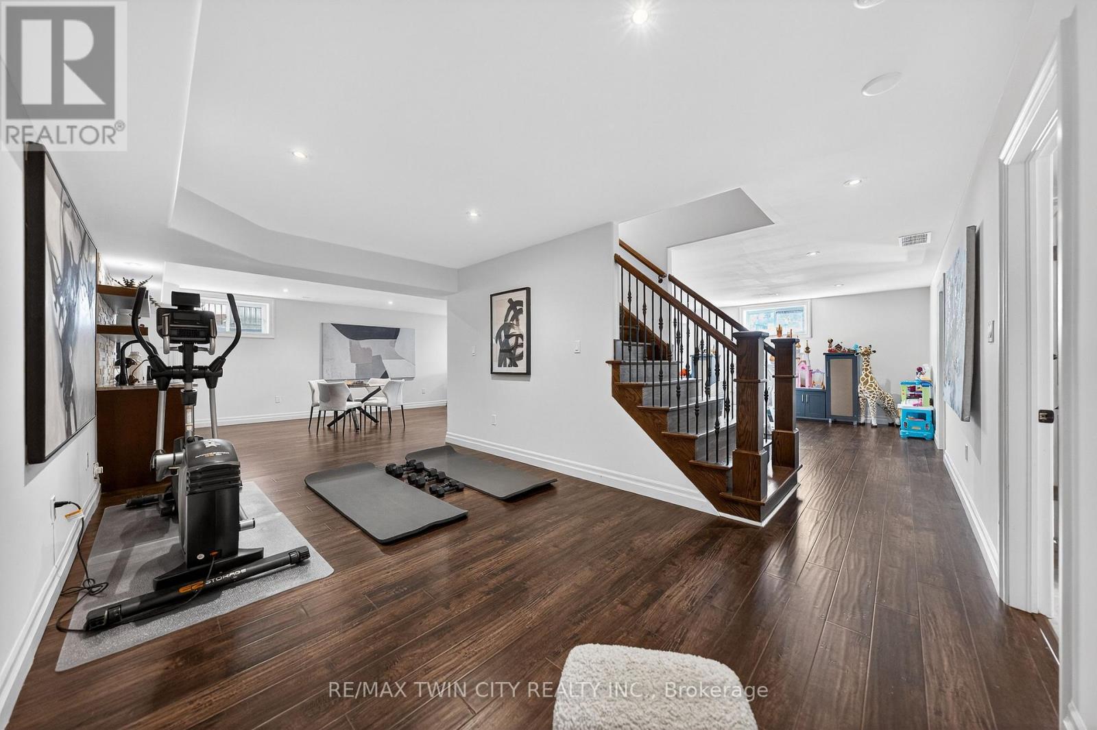 325 Deerfoot Trail, Waterloo, Ontario  N2K 0B4 - Photo 34 - X12929398