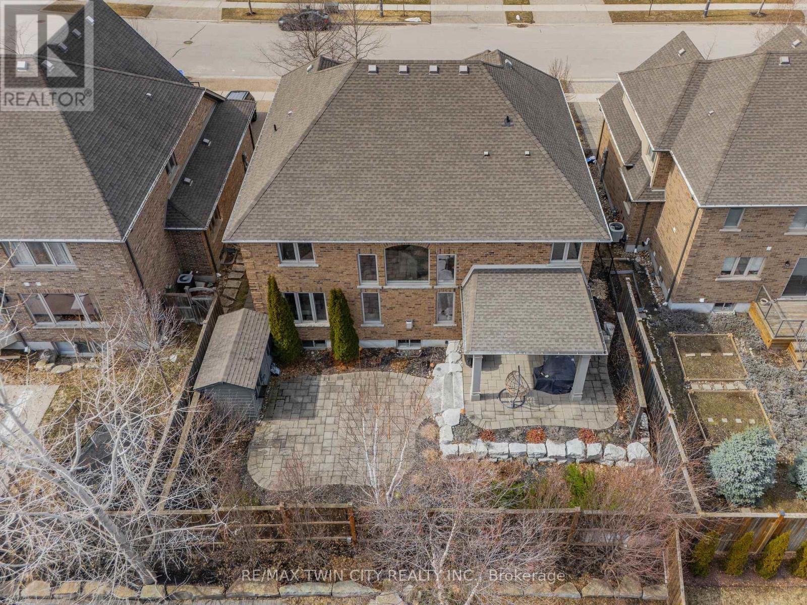 325 Deerfoot Trail, Waterloo, Ontario  N2K 0B4 - Photo 49 - X12929398