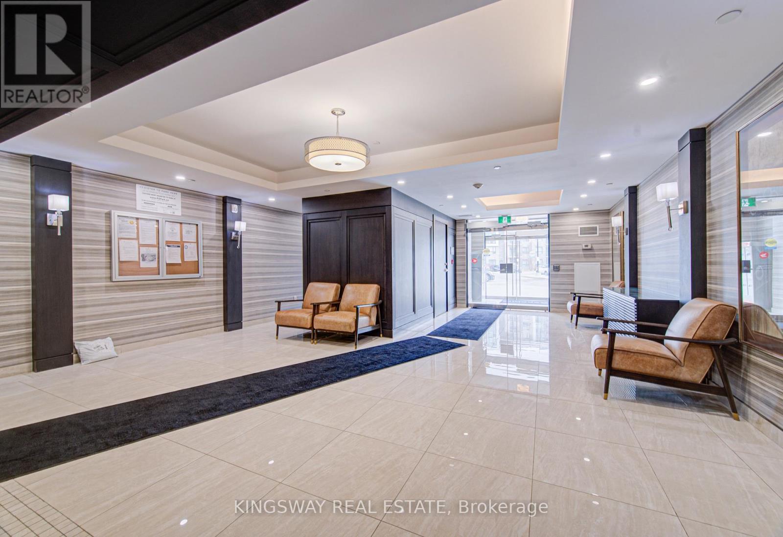 109 - 125 Shoreview Place, Hamilton, Ontario  L8E 0K3 - Photo 3 - X12929400