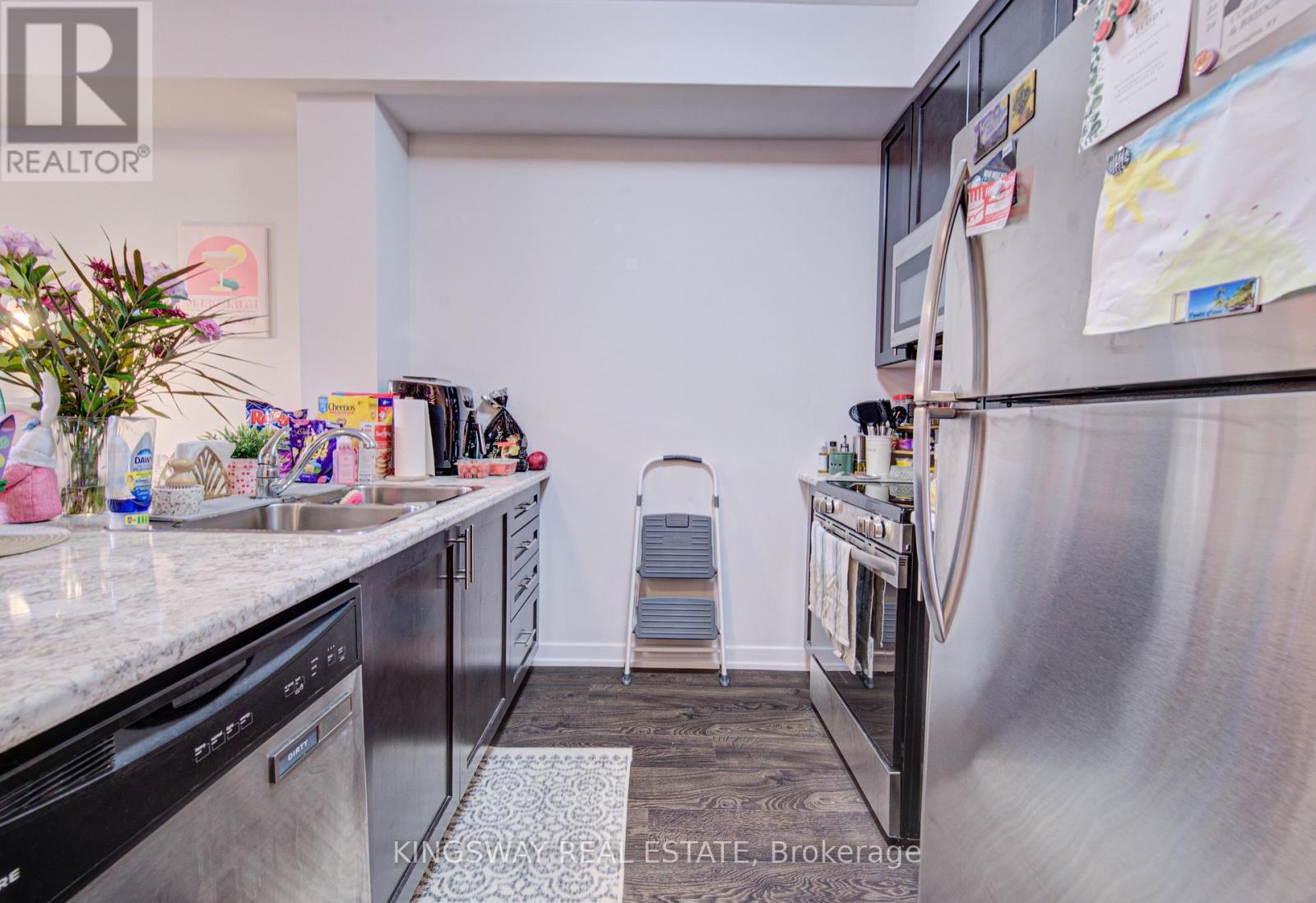 109 - 125 Shoreview Place, Hamilton, Ontario  L8E 0K3 - Photo 9 - X12929400