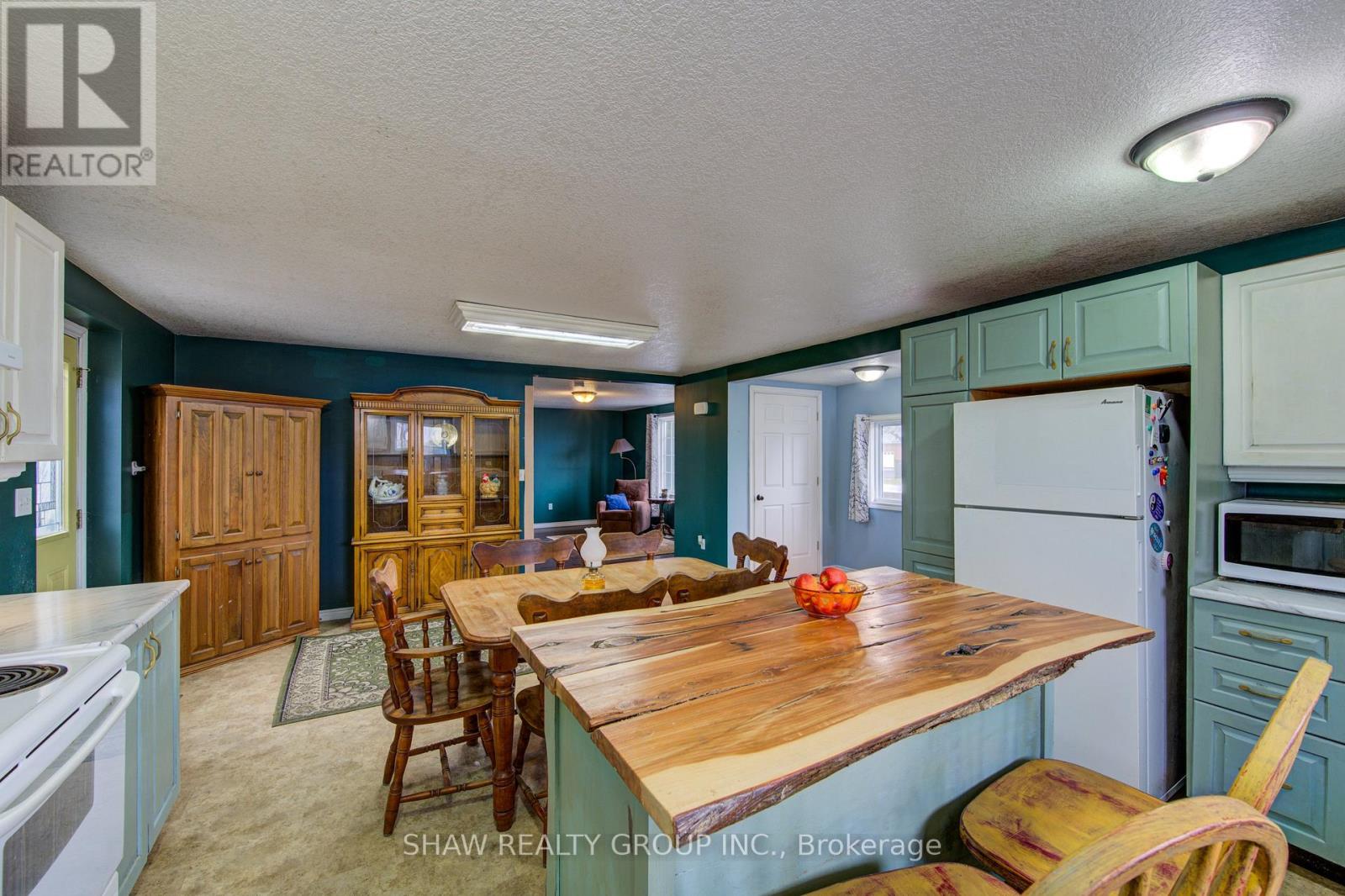 853 Norfolk County 28 Road, Norfolk, Ontario  N0E 1G0 - Photo 14 - X12929414