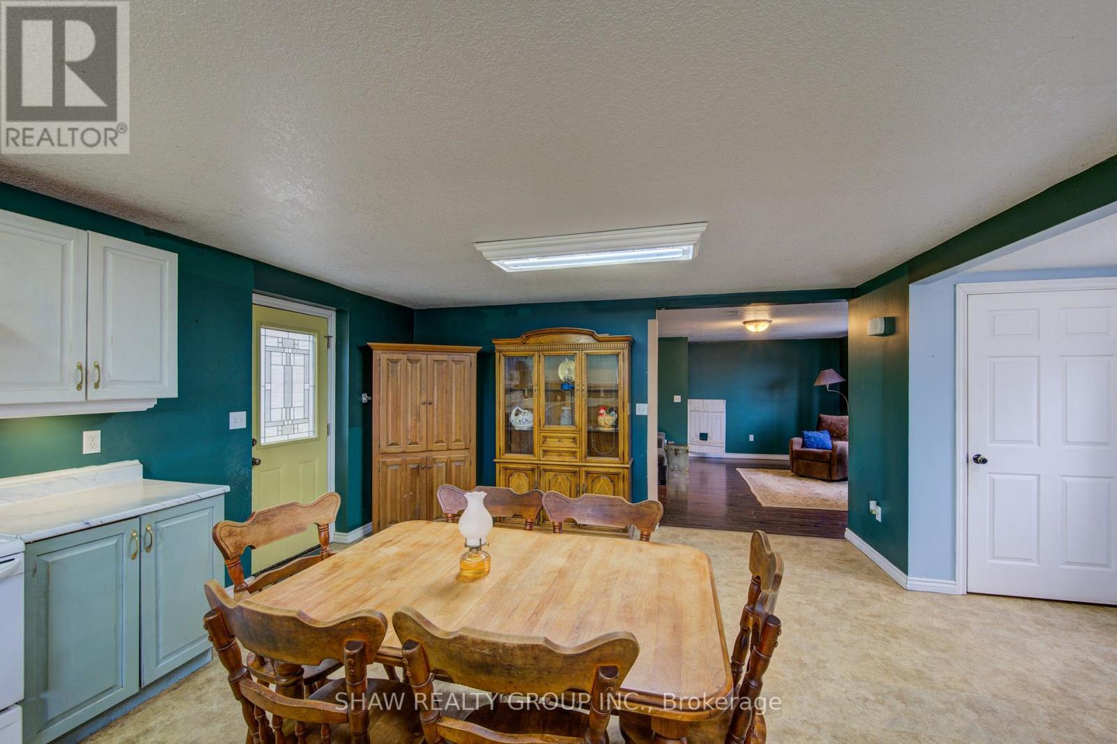 853 Norfolk County 28 Road, Norfolk, Ontario  N0E 1G0 - Photo 16 - X12929414