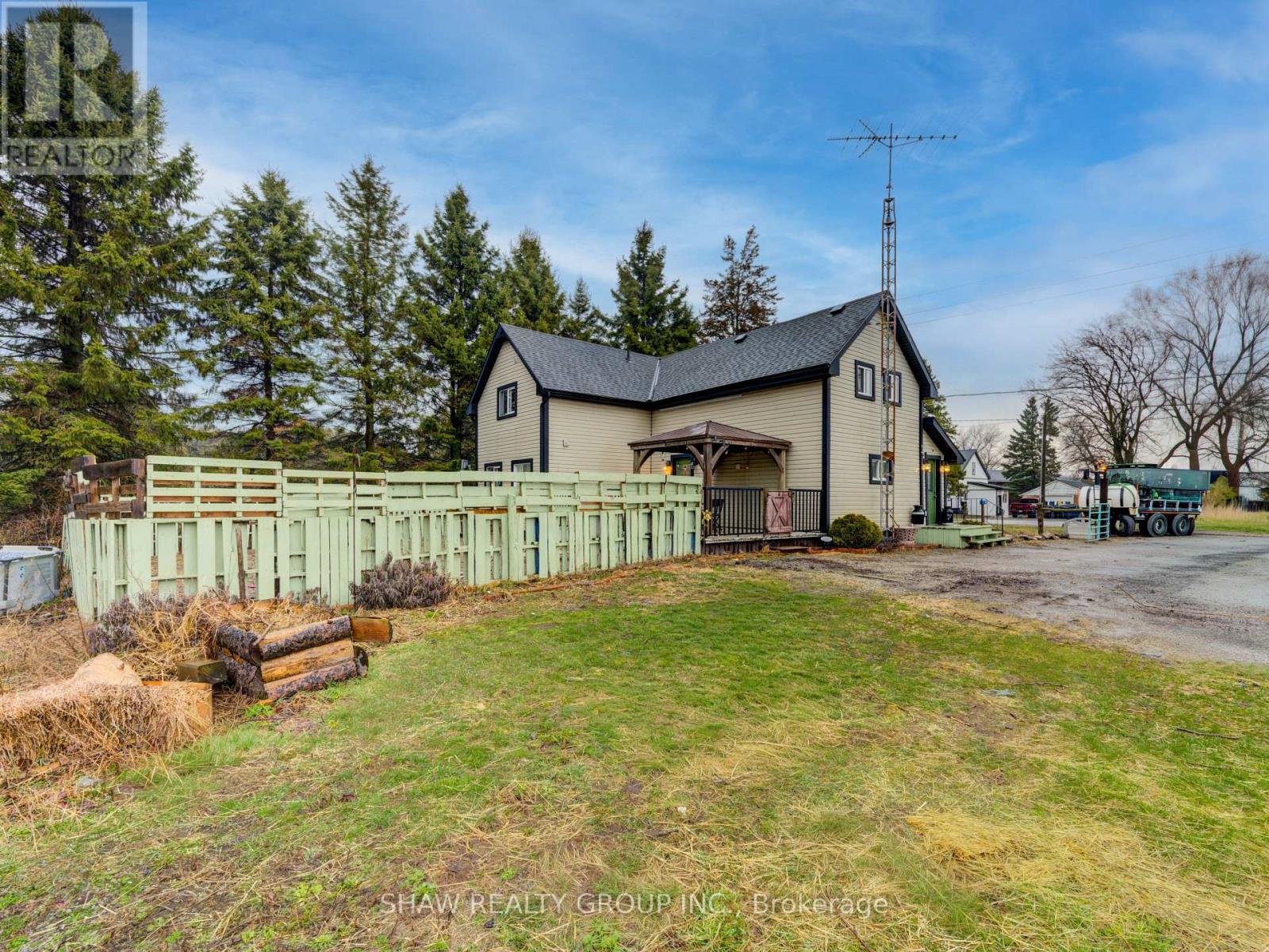 853 Norfolk County 28 Road, Norfolk, Ontario  N0E 1G0 - Photo 2 - X12929414