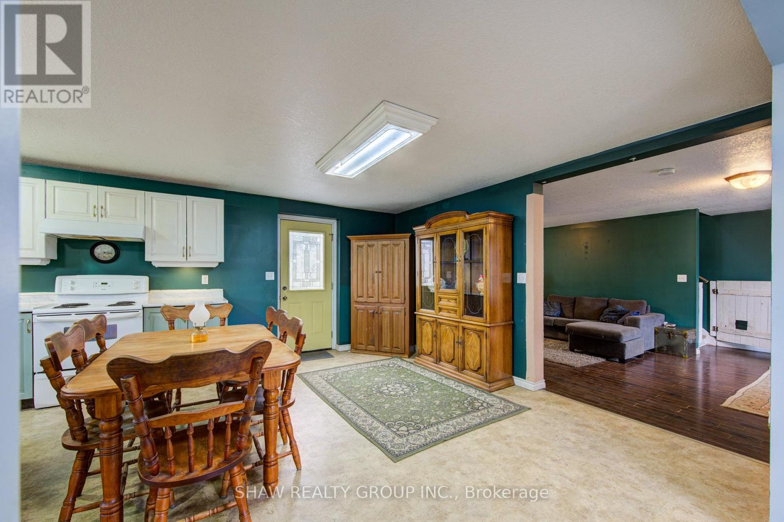 853 Norfolk County 28 Road, Norfolk, Ontario  N0E 1G0 - Photo 9 - X12929414