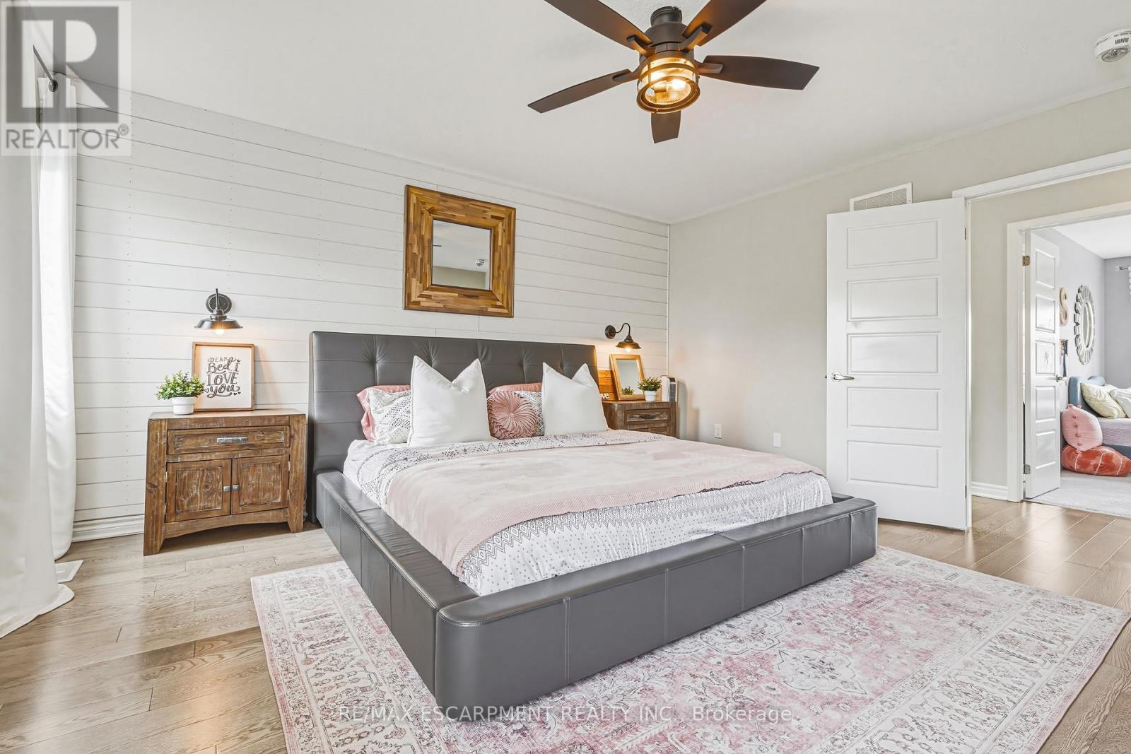 24 Stillwater Crescent, Hamilton, Ontario  L8B 1V6 - Photo 22 - X12929452