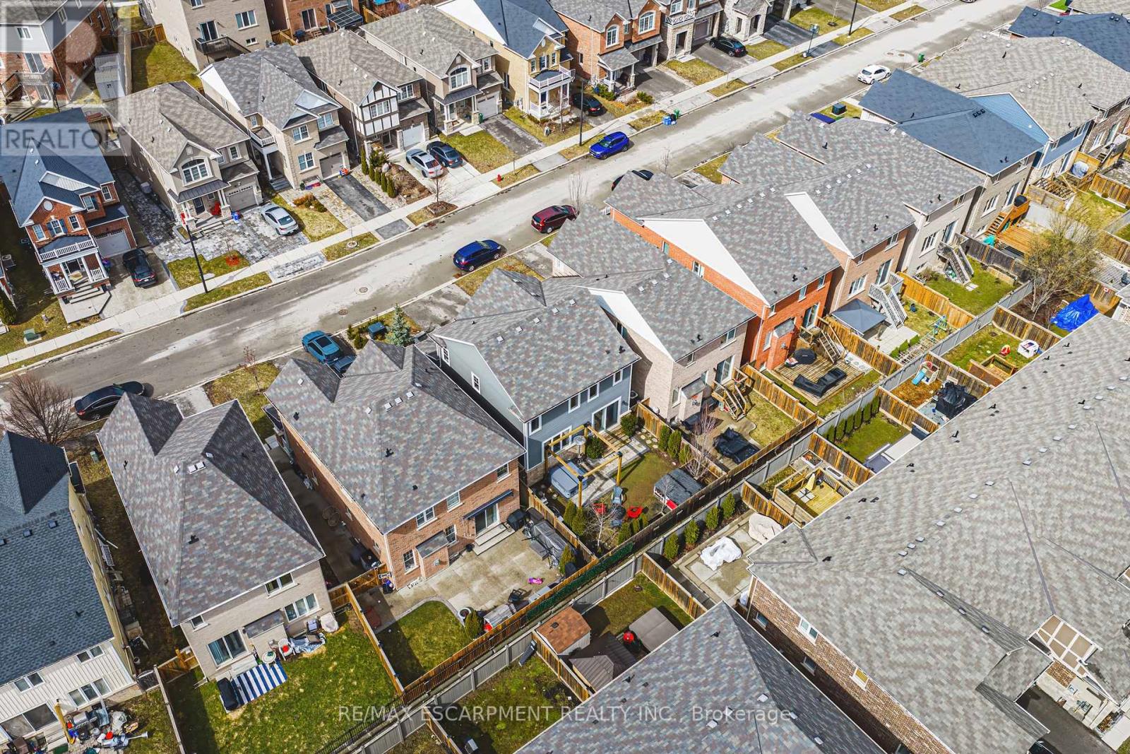 24 Stillwater Crescent, Hamilton, Ontario  L8B 1V6 - Photo 33 - X12929452