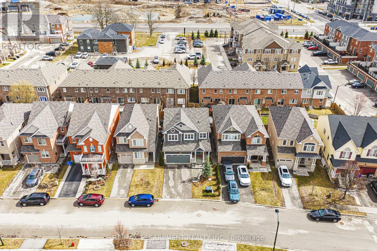 24 Stillwater Crescent, Hamilton, Ontario  L8B 1V6 - Photo 37 - X12929452