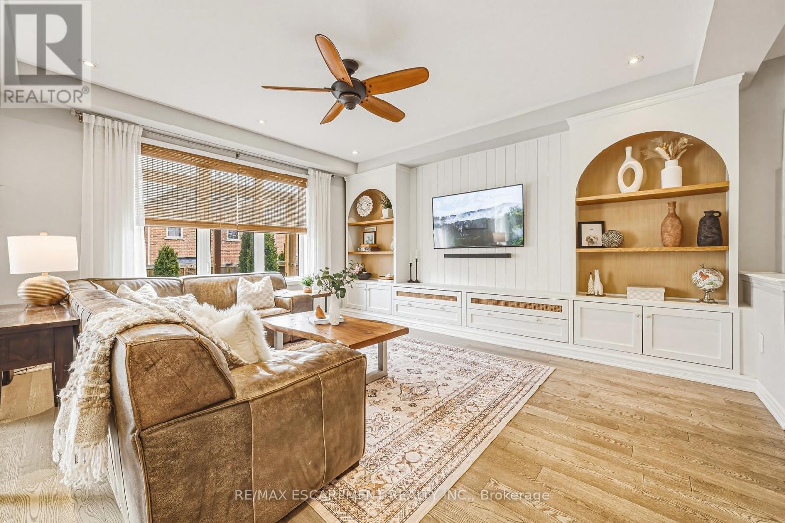 24 Stillwater Crescent, Hamilton, Ontario  L8B 1V6 - Photo 7 - X12929452