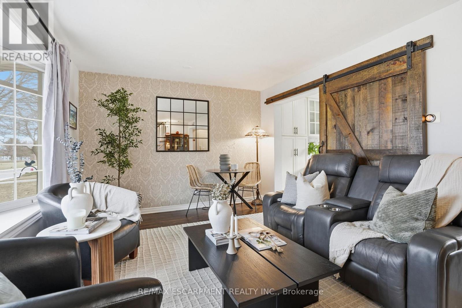 65 Rolston Drive, Hamilton, Ontario  L9C 3X6 - Photo 4 - X12929464