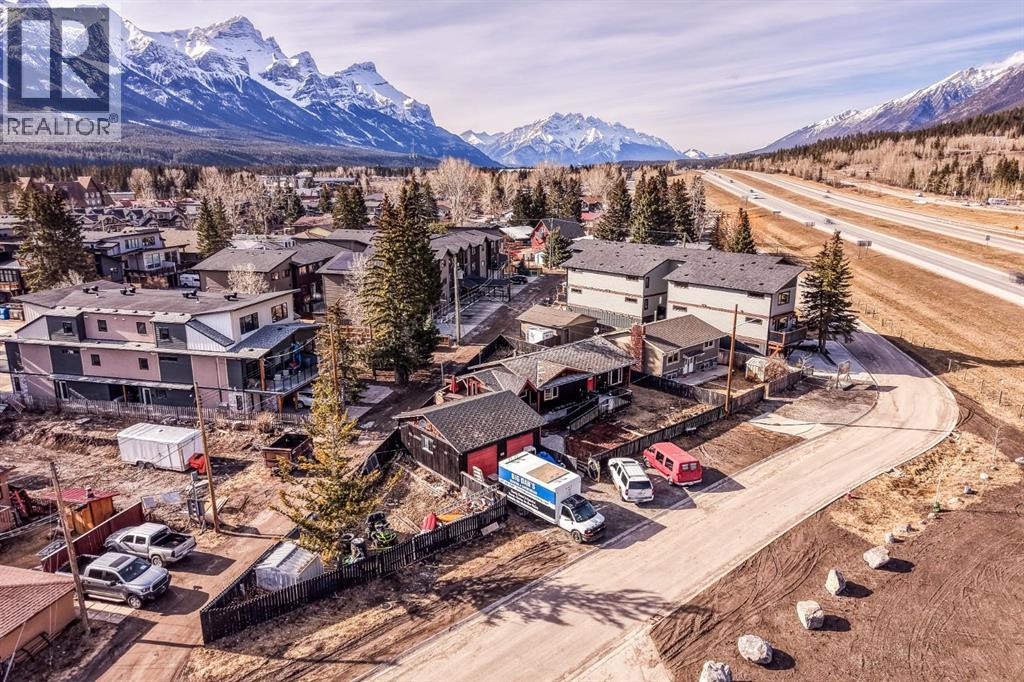 1405 & 1409 Mountain Avenue, Canmore, Alberta  T1W 1M3 - Photo 10 - A2295117