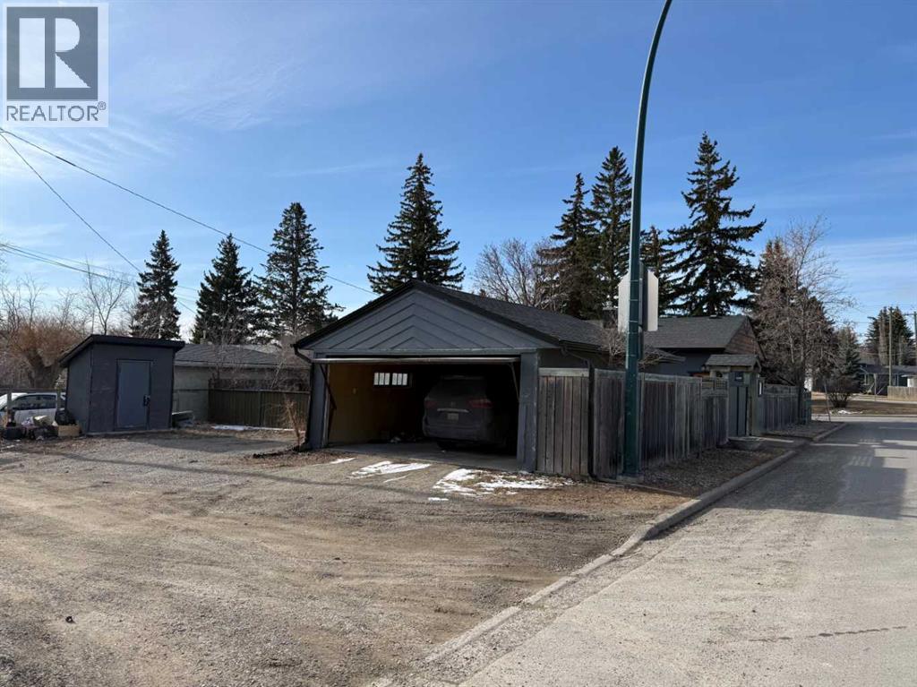 3232 Morley Trail Nw, Calgary, Alberta  T2M 4H2 - Photo 7 - A2295563