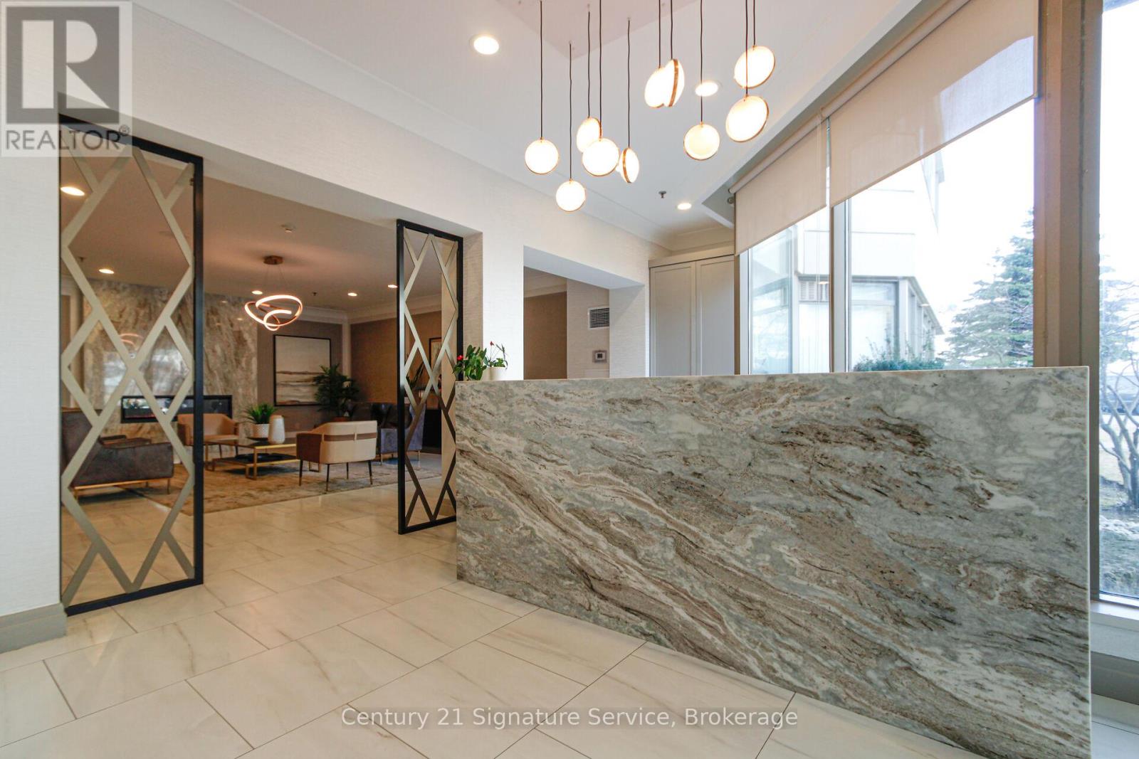 510 - 75 KING STREET E, Mississauga, Ontario