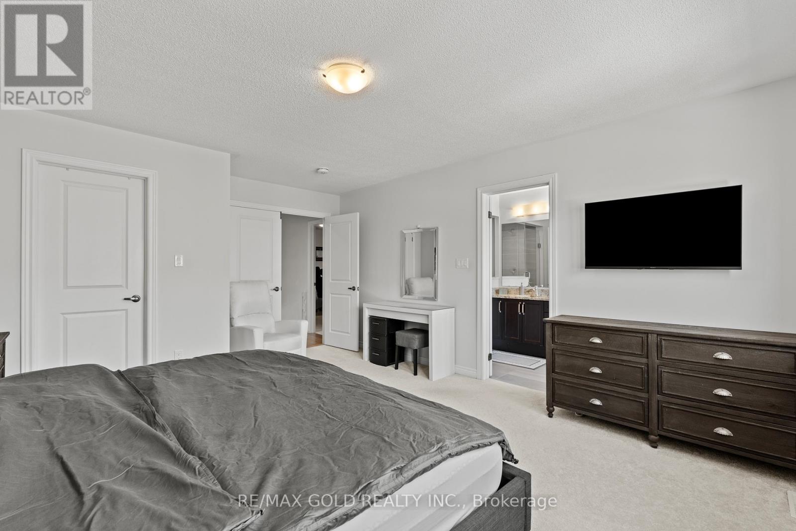 59 Folgate Crescent, Brampton, Ontario  L6R 0B3 - Photo 19 - W12803032