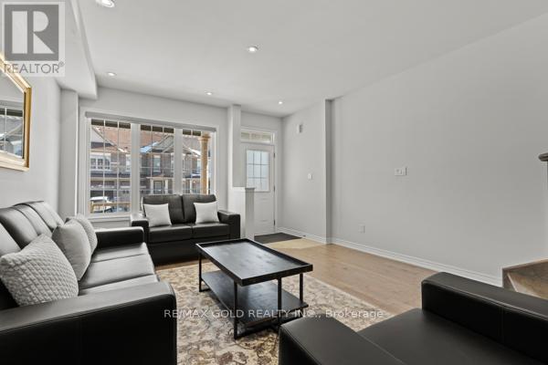 59 Folgate Crescent, Brampton, Ontario  L6R 0B3 - Photo 6 - W12803032