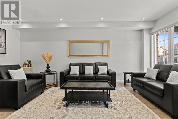 59 Folgate Crescent, Brampton, Ontario  L6R 0B3 - Photo 7 - W12803032