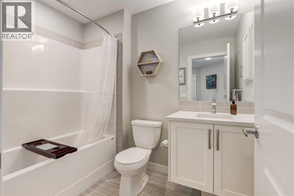 212 Crestbrook Common Sw, Calgary, Alberta  T3B 6L1 - Photo 24 - A2296389