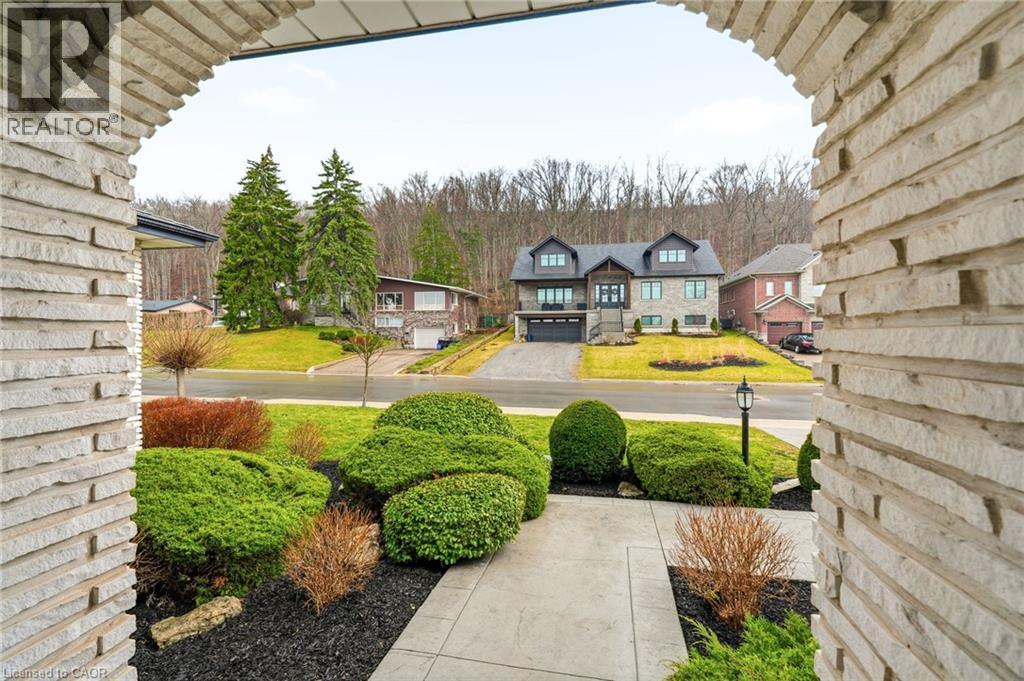 43 Maple Drive, Stoney Creek, Ontario  L8G 3C4 - Photo 4 - 40815648