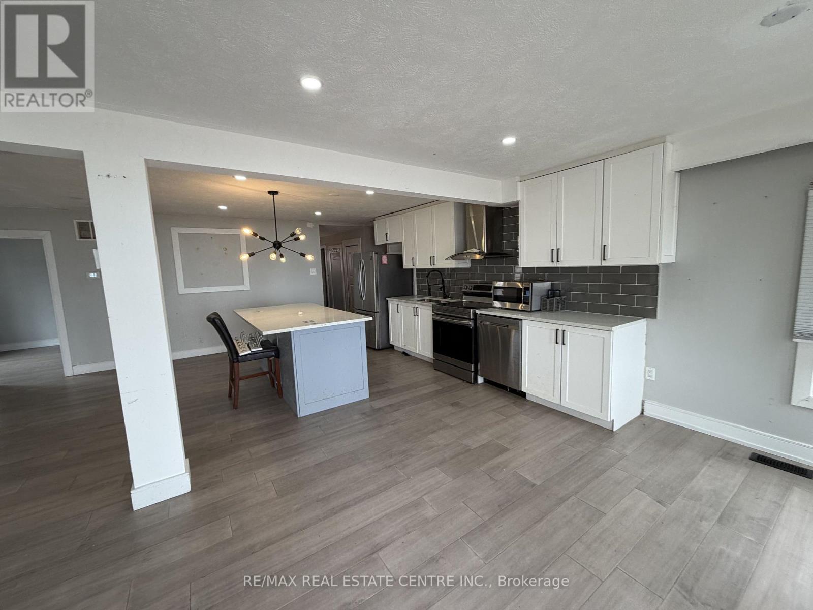 35 Lakeside Avenue, Meaford, Ontario  N4L 1A7 - Photo 11 - X12777894